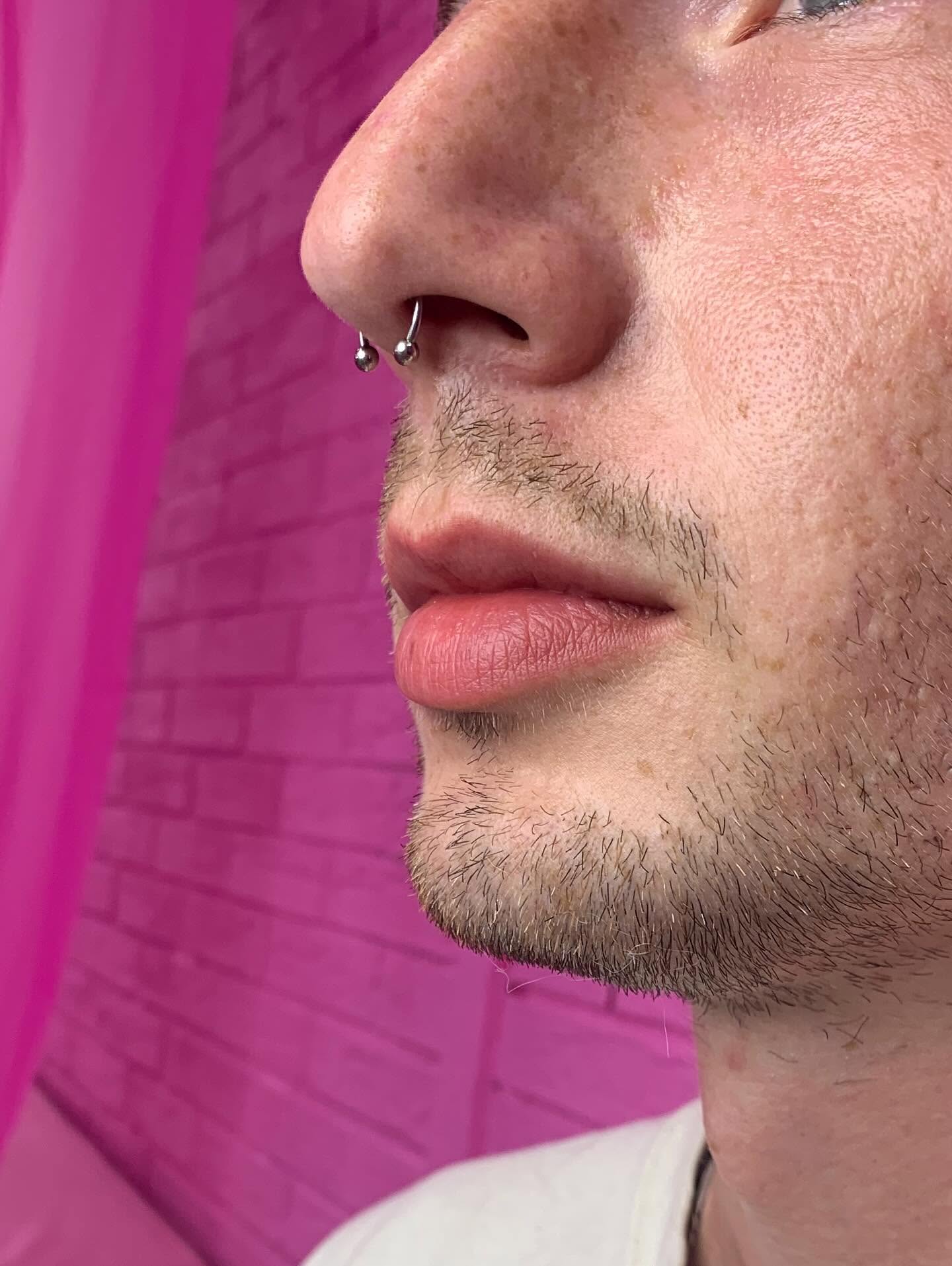 Piercing — ukázka práce studia Tetovačky Praha